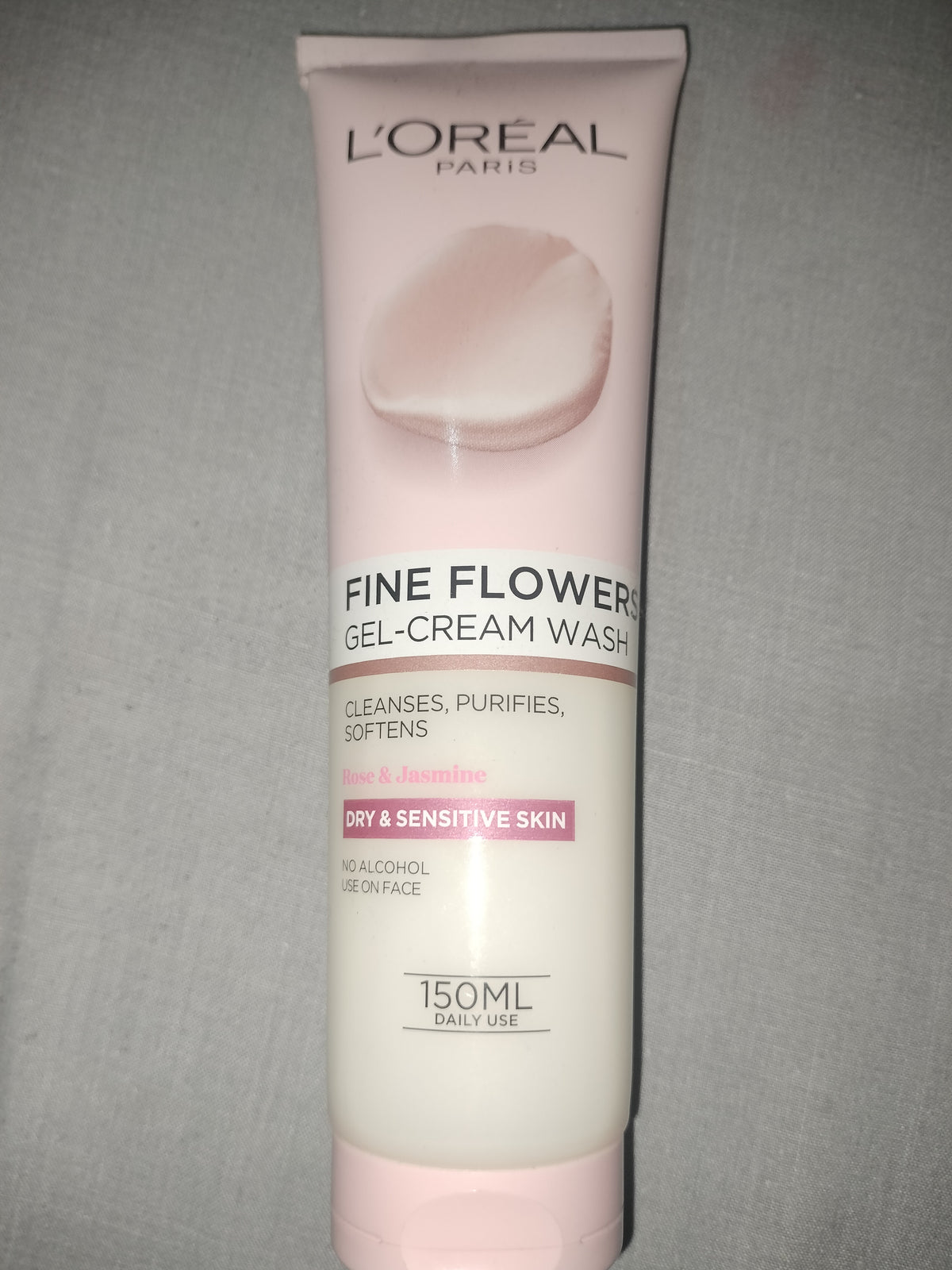 Loreal fine flowers gel cream Wash 150ml