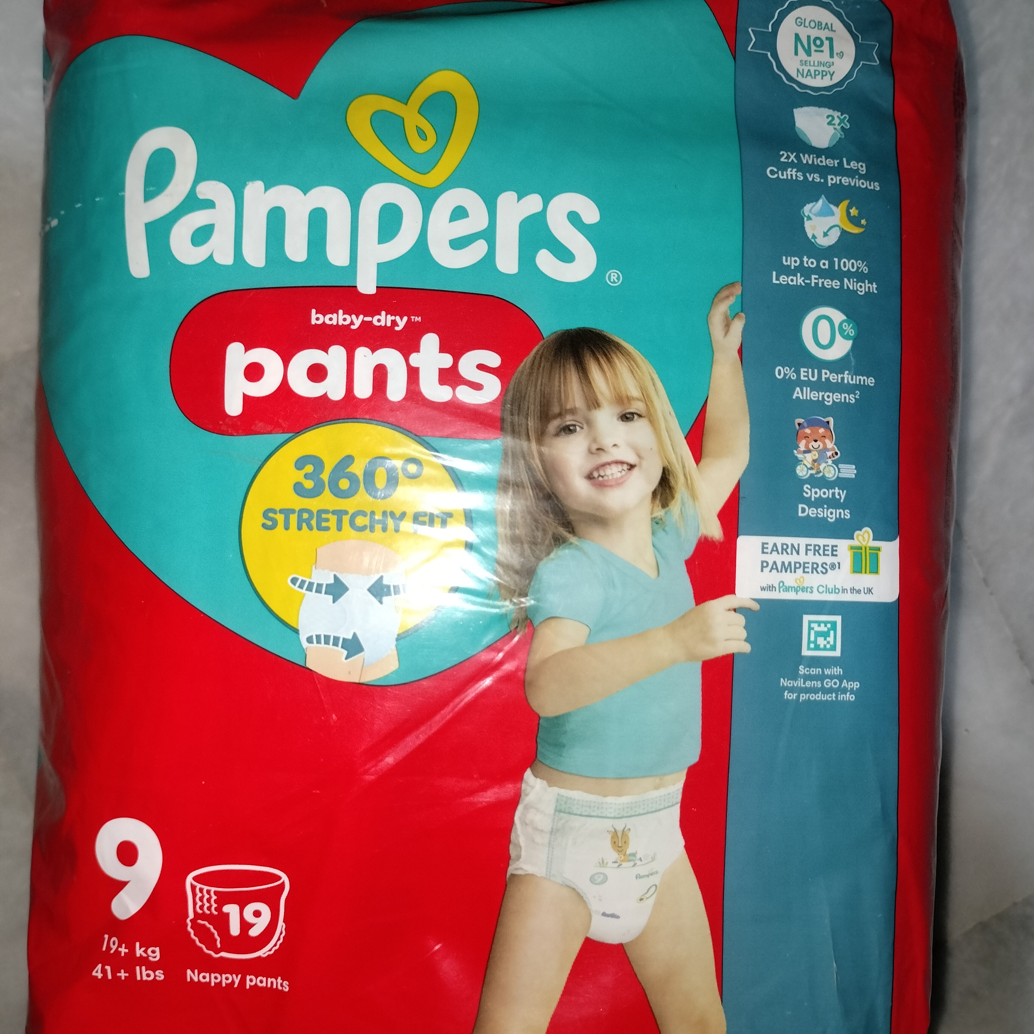 Pampers baby dry pants size 9, 19pcs 19kg+