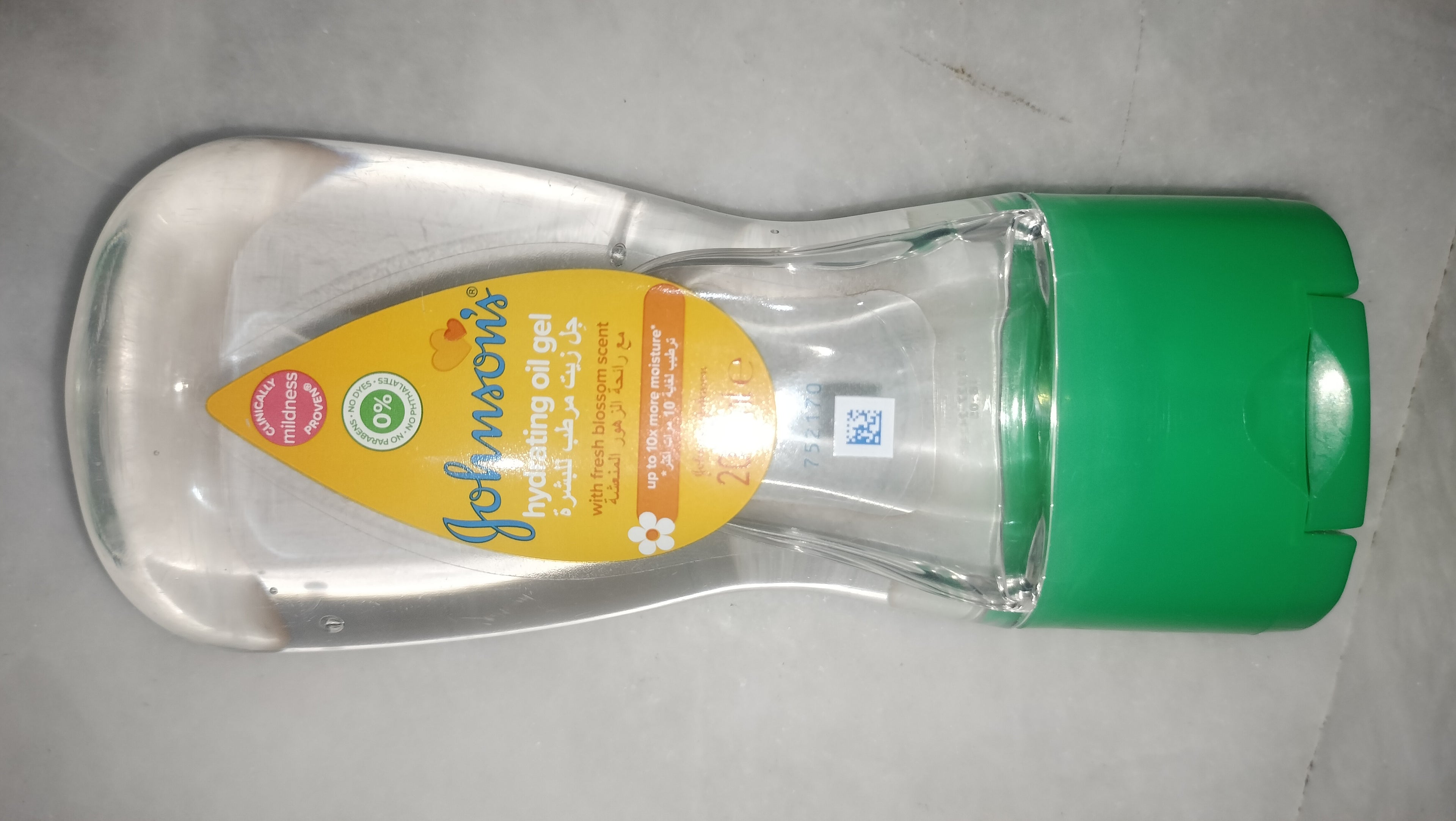 Johnson's hydrating oil gel with blossom scent 200ml
